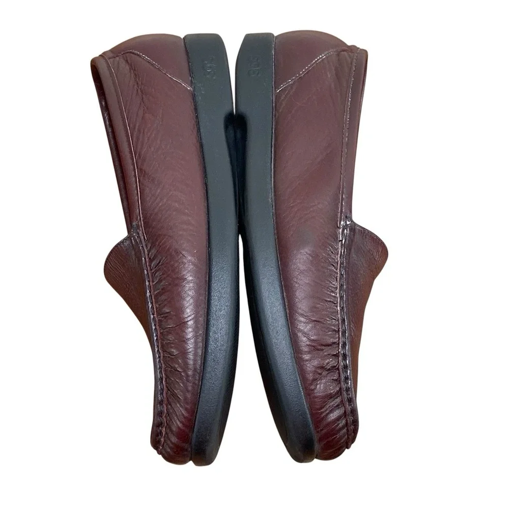 SAS Tripad Comfort Burgundy Leather Moc Toe Loafers Women's 10 Slip On Shoes